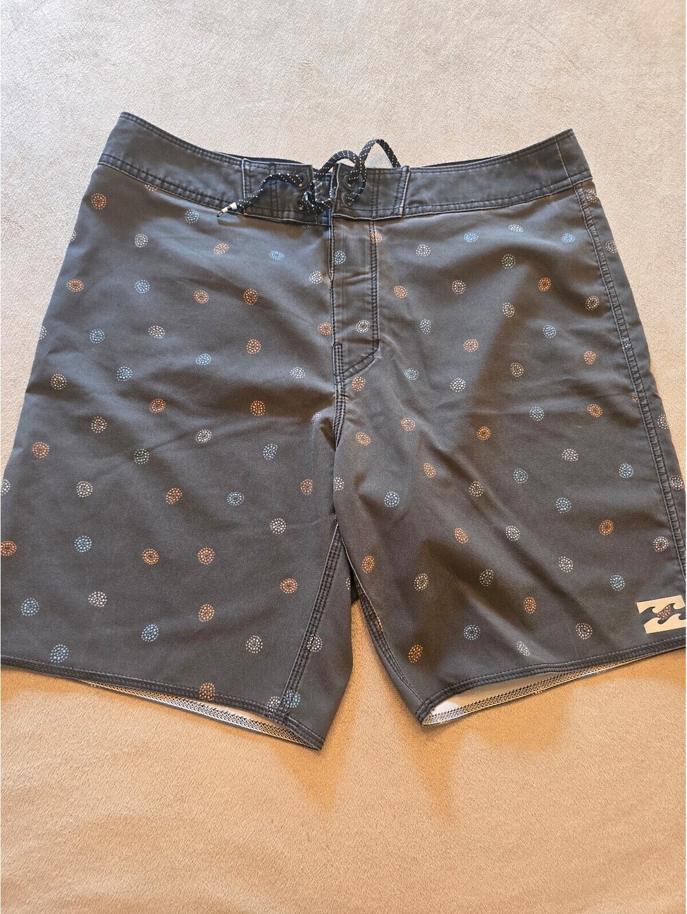 Billabong Platinum X Sundays Men’s Gray Geometric Multicolored Boardshort (32)